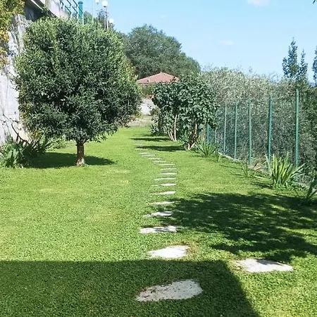 Дом отдыха Iris *